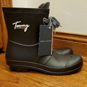 Tommy Hilfiger Black  Tamar Rain Boots. 8M